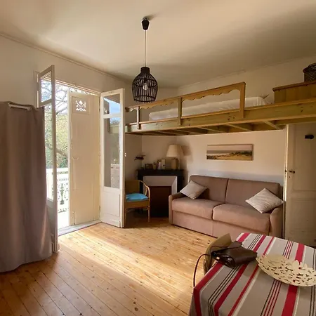 Apartment Pretty Cocoon With Two Balconies *